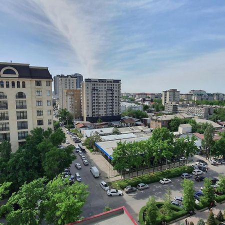 Apartment Studio With Good View 比什凯克 外观 照片
